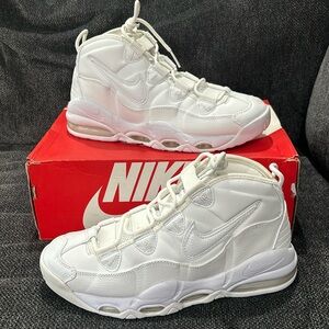 New air max uptempo “95 triple white